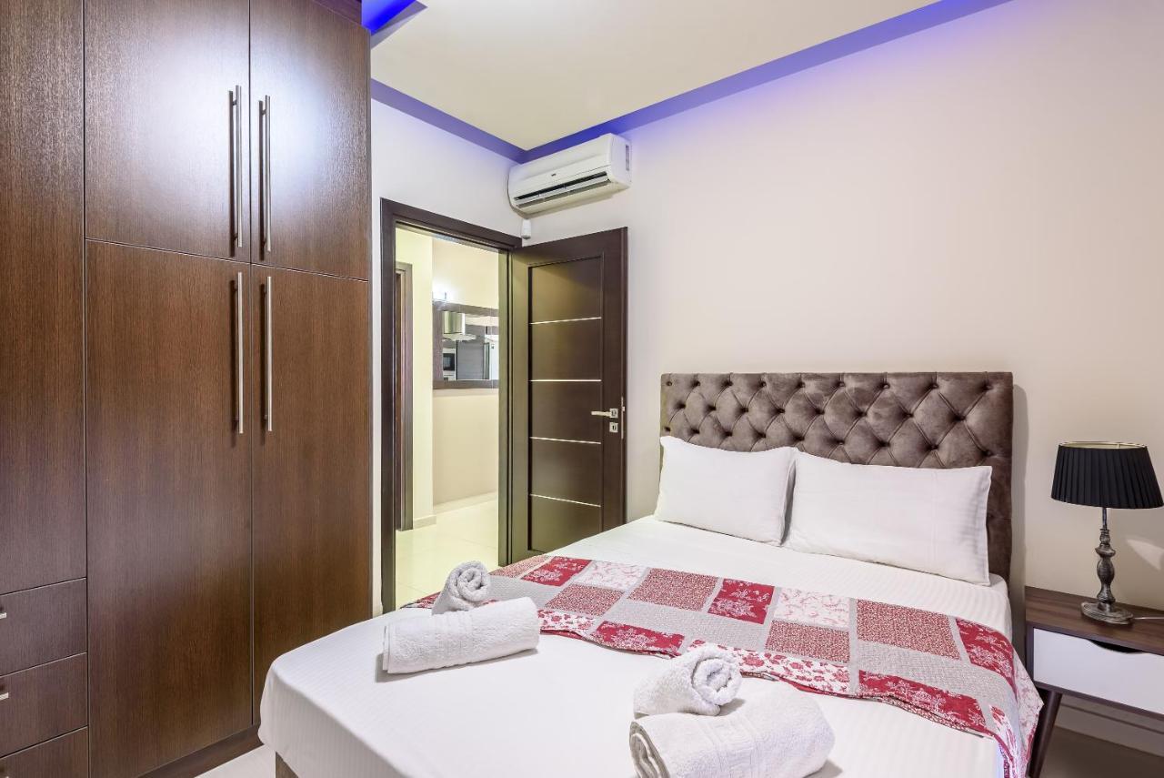 Luxury Villa In City Center With Rooftop Swimming Pool Chania  Exterior foto