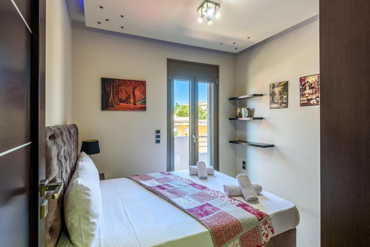 Luxury Villa In City Center With Rooftop Swimming Pool Chania  Exterior foto